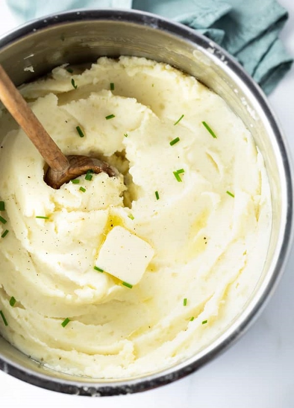 Dish'n' the Kitchen's 25 Beginner Instant Pot Recipes - Mashed Potatoes