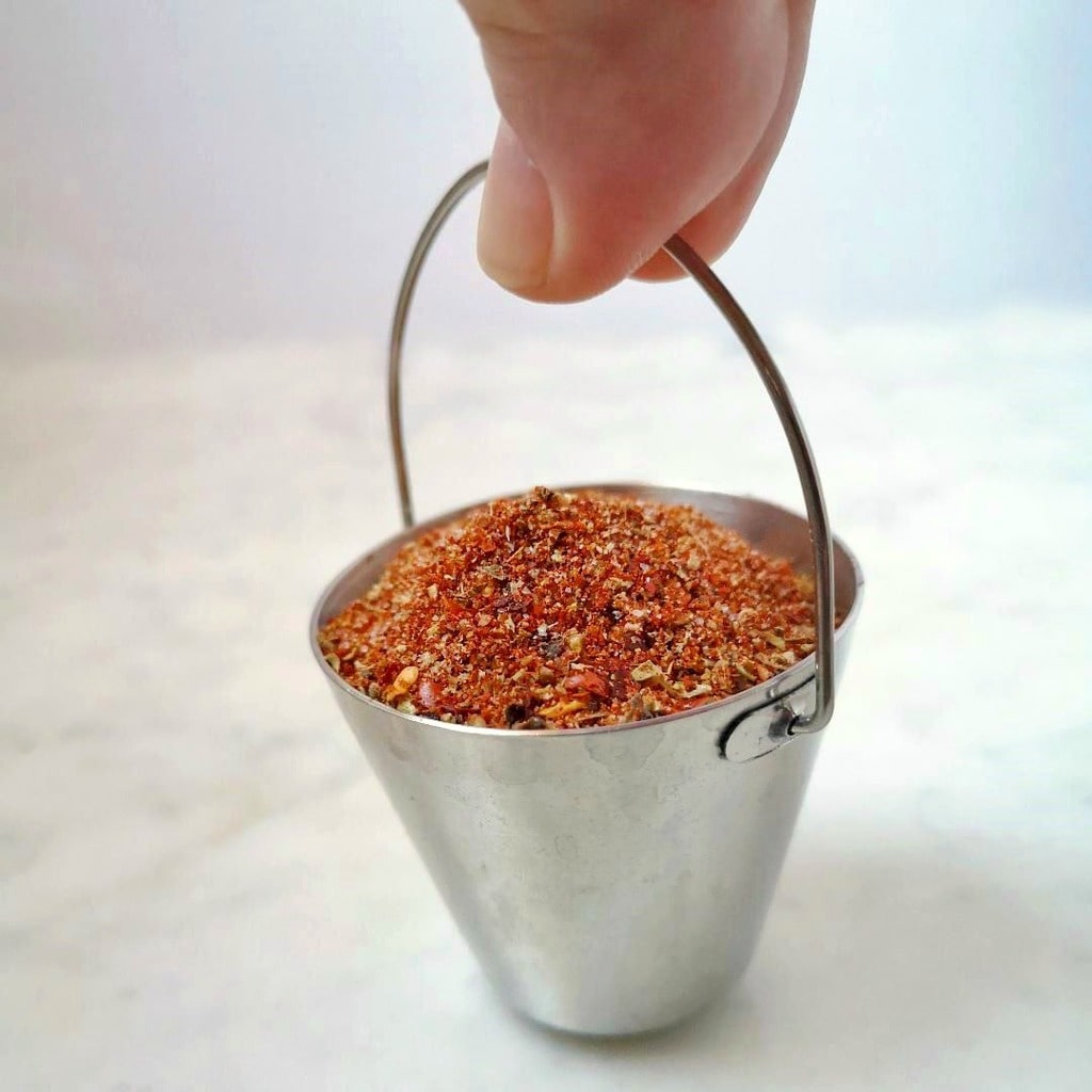 Whipping up a batch of homemade taco seasoning is easier than you think and once you've made it you'll never go back to the store packets. #tacoseasoning #tacos #spices #spicemix